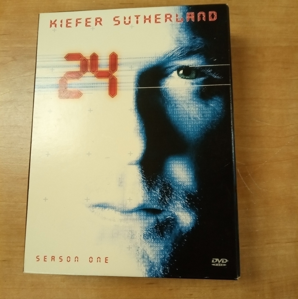 24 DVD Set Season 2 Kiefer Sutherland